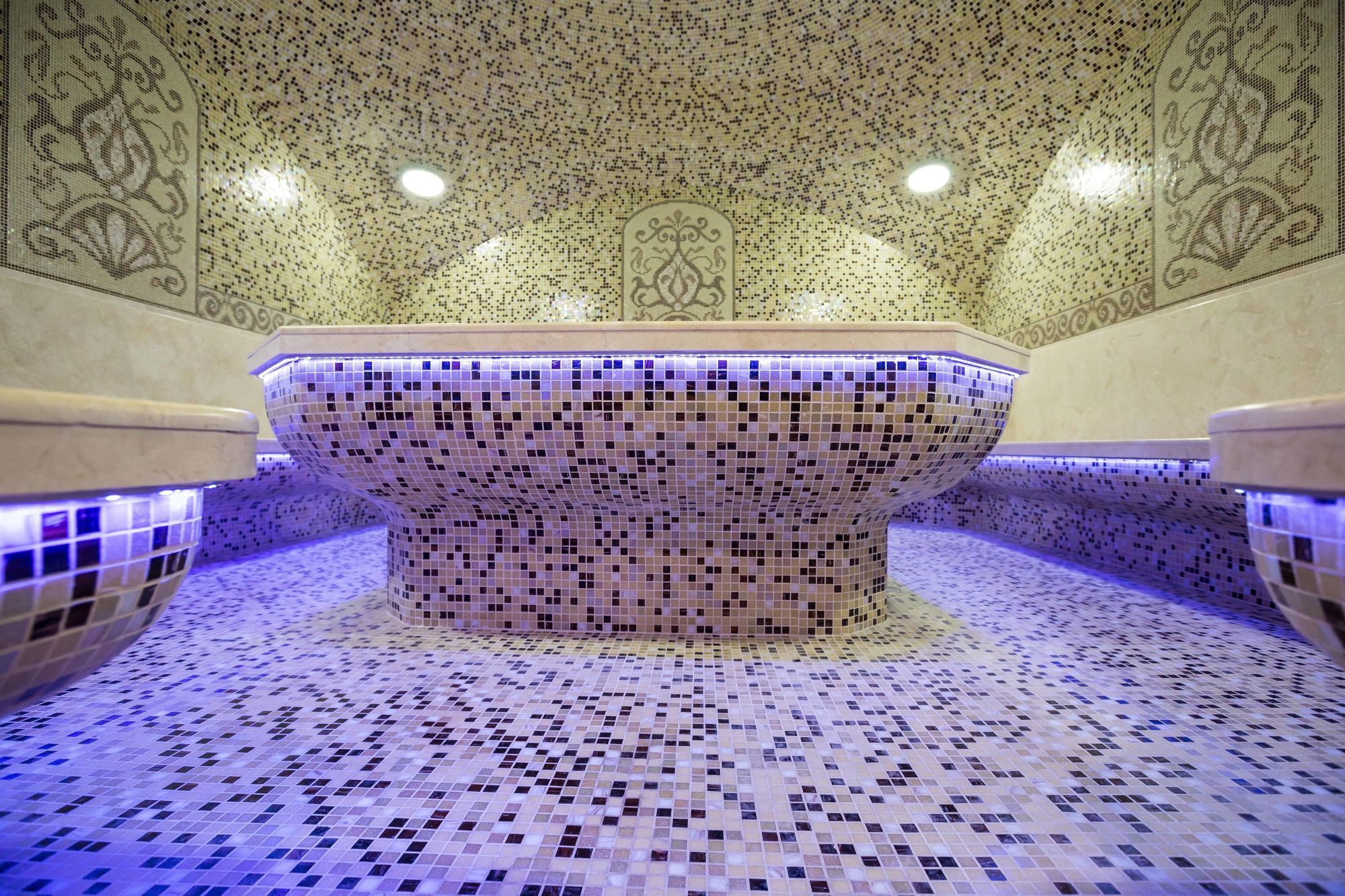 Atlantic Garden Resort Odessa Exterior foto A modern Turkish bath