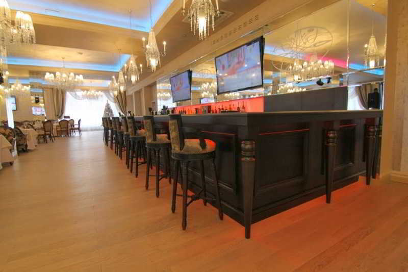 Atlantic Garden Resort Odessa Exterior foto The bar at the restaurant